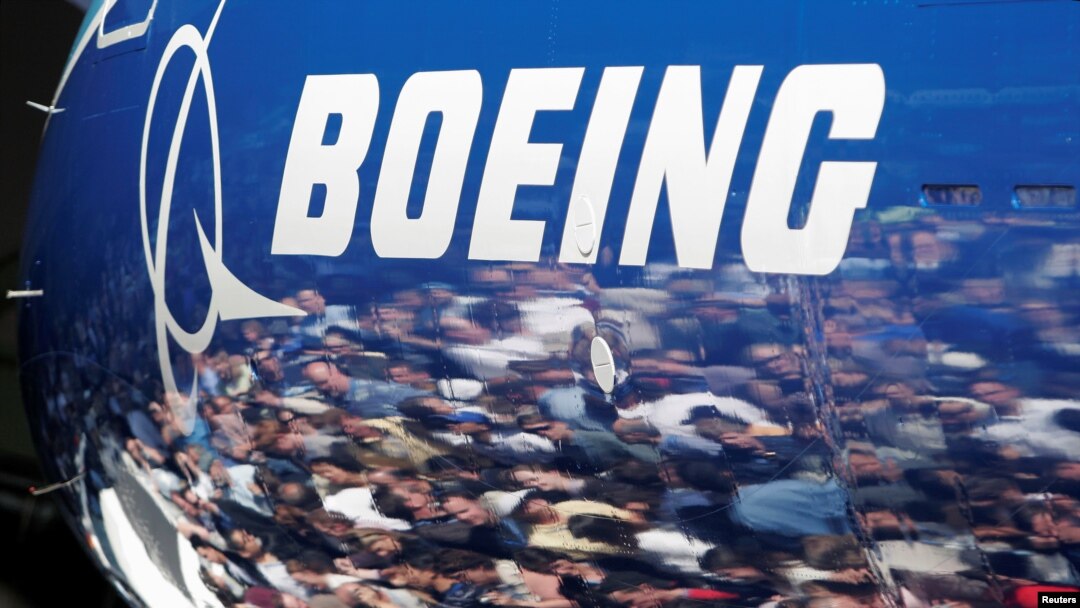 Boeing, es una de las grandes corporaciones de EE.UU. que ha anunciado bonos y aumentos de sueldo para empleados en reacción a la reforma fiscal aprobada por el Congreso.