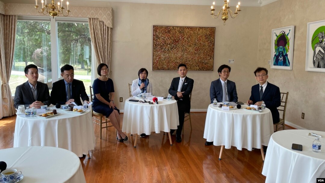 “台美國會議員聯誼會”代表團在華盛頓雙橡園舉行記者會。(2023年7月14日，美國之音鍾辰芳拍攝）