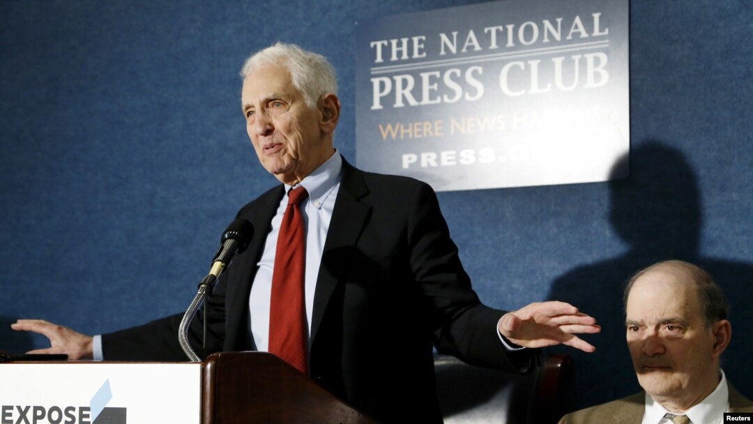 FILE - Pentagon Papers whistleblower Daniel Ellsberg speaks at a news conference at the National Press Club in Washington, April 27, 2015. 