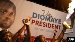 Eleições presidenciais no Senegal: oposição lidera a contagem
