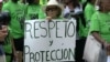 Empleadas del hogar indocumentadas protestan por ley de Florida contra la migración irregular