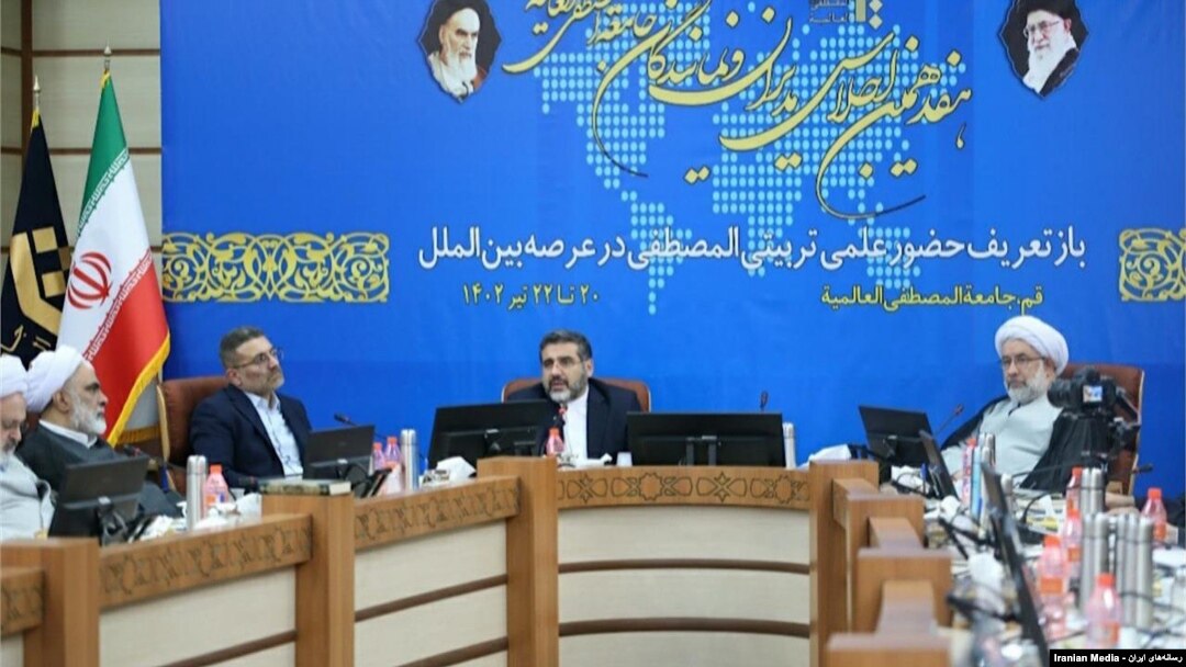 محمد مهدی اسماعیلی، وزیر فرهنگ و ارشاد جمهوری اسلامی