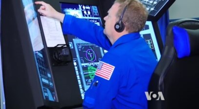 NASA Astronauts Train for Commercial Space Flights