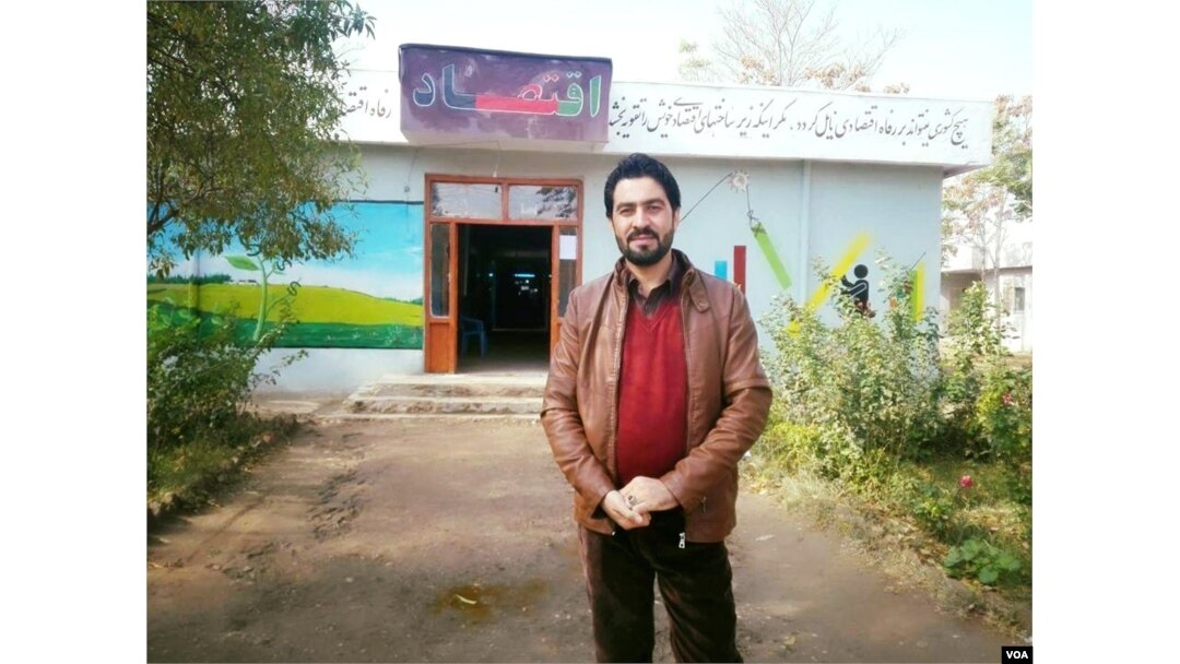 Abu Rayhon Intizor, iqtisodiy sharhlovchi