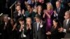 Bromas, abucheos y gestos conciliadores marcan discurso de Biden sobre el Estado de la Nación 