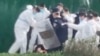 发生暴力冲突后 苹果手机厂所在的郑州市处于疫情封控状态