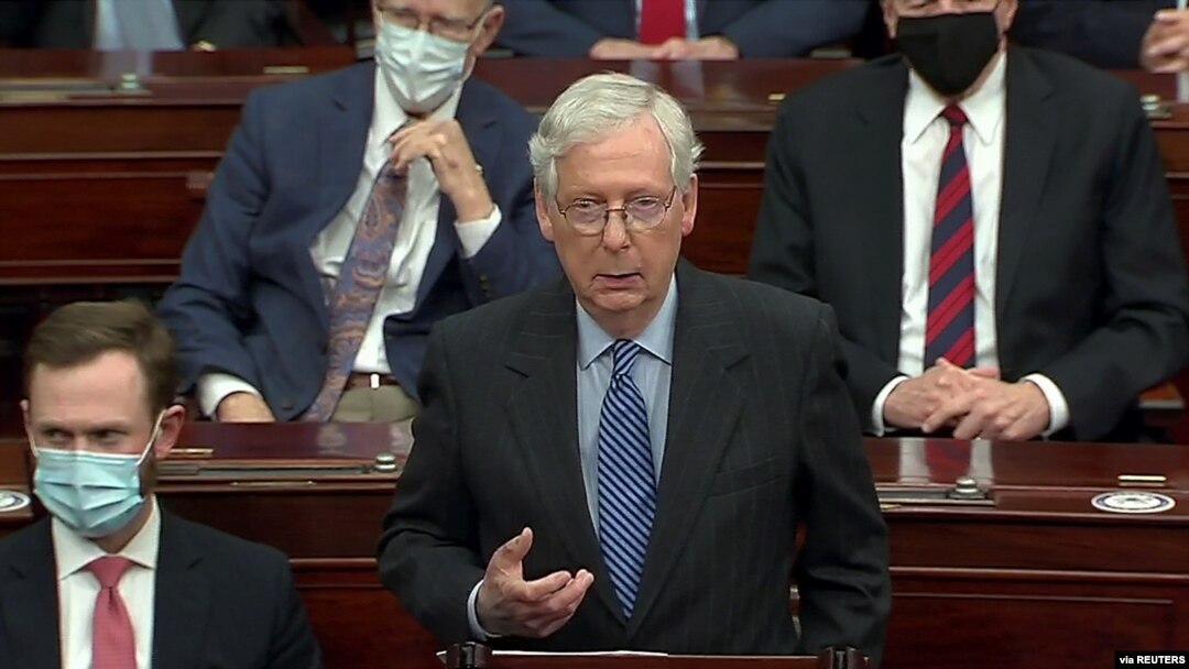 El líder de la mayoría en el Senado, Mitch McConnell, parece no contar con los suficientes votos republicanos para un compromiso integral con los demócratas.[Archivo]