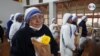 Las religiosas de la orden Madre Teresa de Calcuta, expulsadas de Nicaragua, fueron recibidas en Costa Rica.&nbsp;Foto Houston Castillo, VOA.