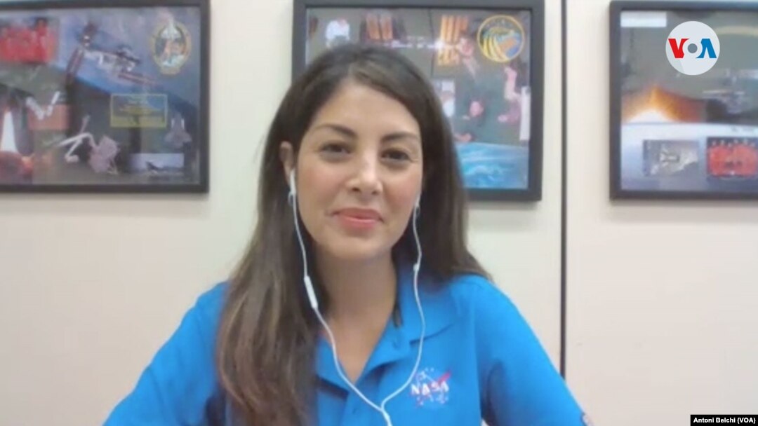 La colombiana Diana Trujillo, directora de vuelos de la NASA. Foto de toma de video.