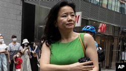 资料照：被中国当局扣押的澳籍华裔媒体人、中共央视英文频道CGTN的著名主持人成蕾 （2020年8月12日）