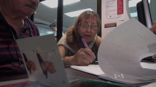 Candidates’ Anti-Immigrant Rhetoric Driving Push for US Citizenship