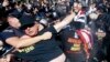 Arrestos en las afueras de la Convención Republicana