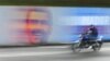 La campaña de Nicolás Maduro se distancia del rojo, copia a la oposición y ofrece cambios, según especialistas
