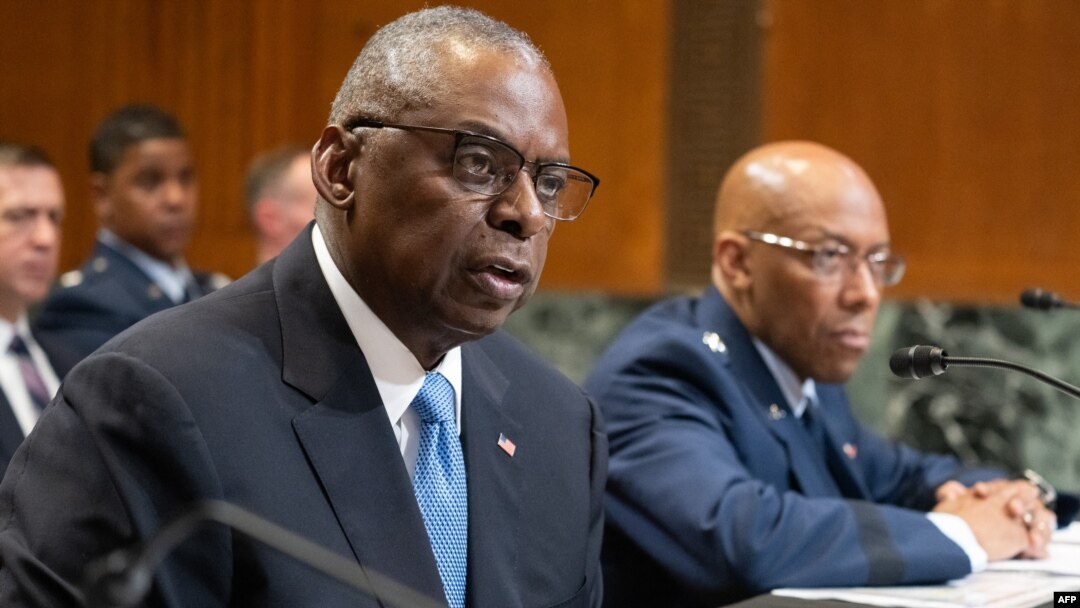 AQSh Mudofaa vaziri Lloyd Ostin Senatdagi tinglovda Isroilga hujumkor qurollarni uzatish vaqtincha to'xtatilishi haqida ma'lum qildi.
