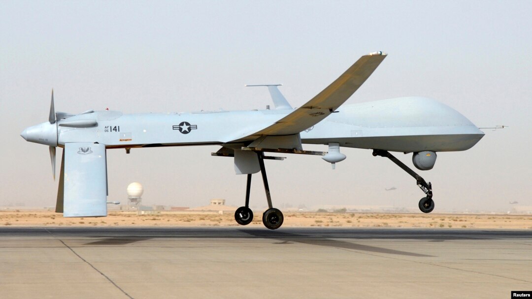 Un MQ-1B Predator del 46to. escuadrón expedicionario de reconocimiento es visto en la base aérea Balad, en Irak
