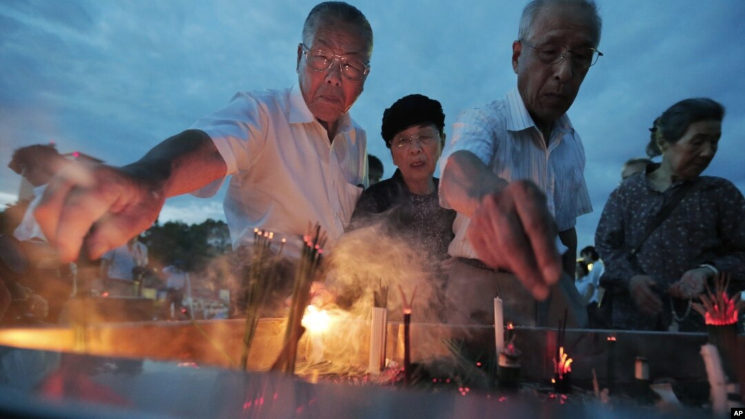 日本人民紀念廣島原爆６７週年的死難者