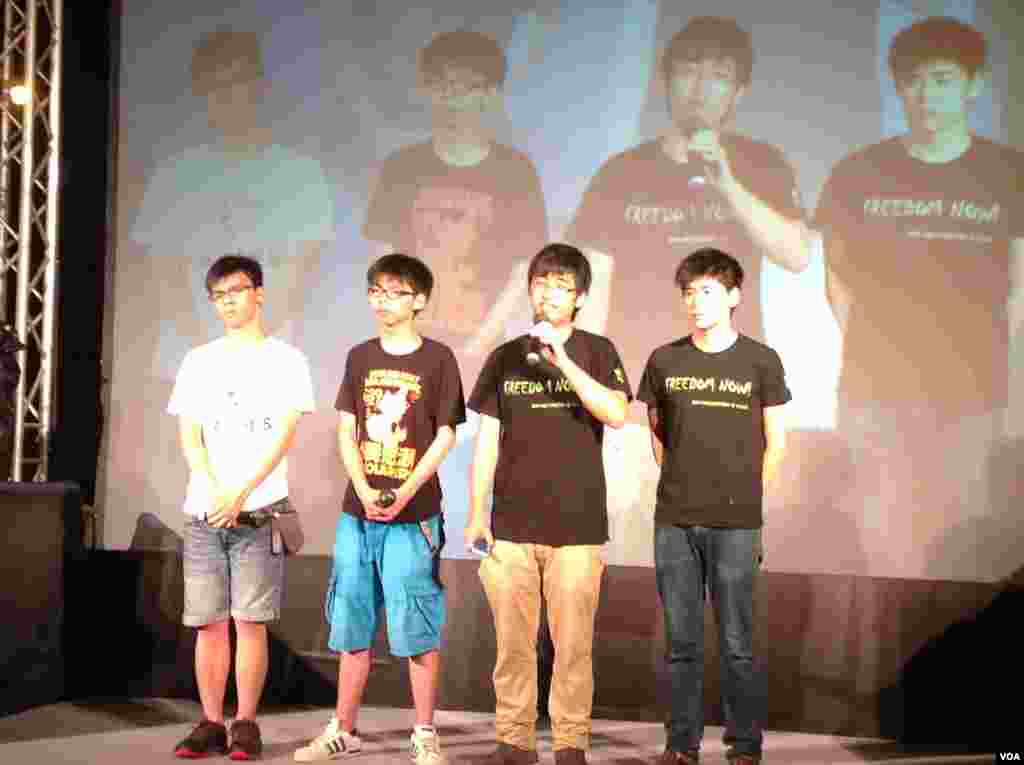 香港七一大遊行現場實拍(美國之音海彥拍攝)