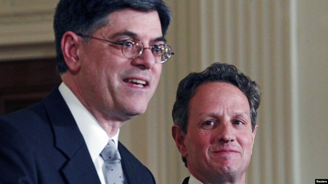 White House Chief of Staff Jack Lew (L) speaks alongside outgoing U.S. Treasury Secretary Timothy Geithner at the White House, January 10, 2013.