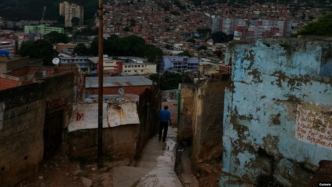 Vista desde La Vega, zona popular de Caracas. Fecha sin determinar. Foto: Cortesía - "Caracas Mi Convive".
