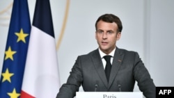  Emmanuel Macron