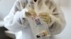 South African President Urges Wealthy Nations Not to Hoard COVID-19 Vaccines 