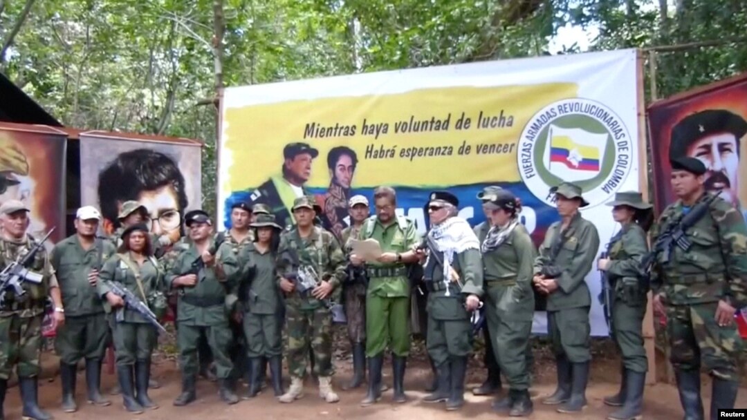 El excomandante de las FARC, alias Iván Márquez, lee un comunicado al volver a la insurgencia, el 29 de agosto de 2019. (Captura pantalla video Reuters).