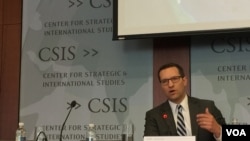 拉特纳曾担任美国外交关系协会中国研究部资深研究员(美国之音莉雅拍摄）