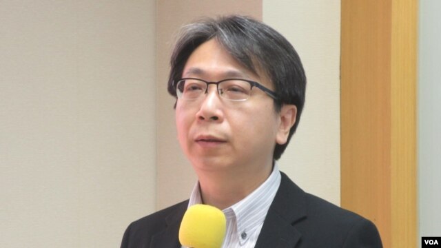 中興大學國際政治研究所教授蔡明彥（美國之音張永泰拍攝）