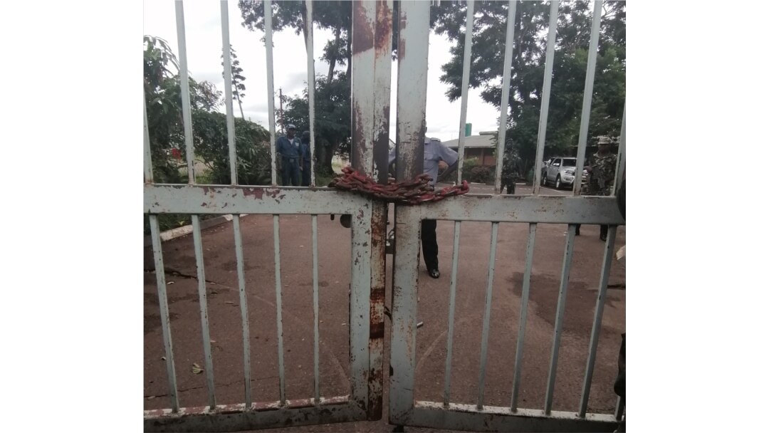 In February HRDC sealed Electoral commission offices with steel chain.(Lameck Masina/VOA)