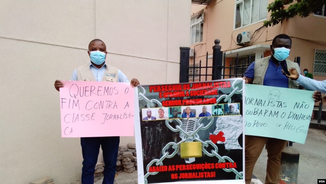 Jornalistas protestam contra investigações junto da Procuradoria-Geral da República, Luanda, Angola. Junho de 2021