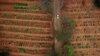 Vista tomada por un dron del cementerio de Villa Formosa, en Sao Paulo, Brasil el 16 de julio de 2020.