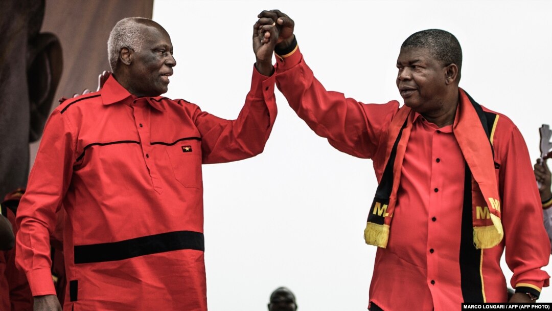 José Eduardo dos Santos (esq) e João Lourenço (dir) (Foto de Arquivo)