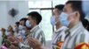 Những phạm nhân chờ quyết định đặc xá ở trại giam Vinh Quang ở tỉnh Vĩnh Phúc của Việt Nam năm 2022.