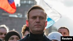 Alexei Navalny participa num comício para assinalar o 5º aniversário do assassinato do político da oposição Boris Nemtsov e para protestar contra propostas de alterações à constituição do país, em Moscovo