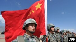 中國軍隊參加上海合作組織在吉爾吉斯斯坦舉行的反恐聯合軍演。 （2016年9月19日）