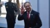El presidente de Colombia cambia comandante de las fuerzas militares en una renovación de su equipo