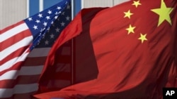 美国和中国国旗