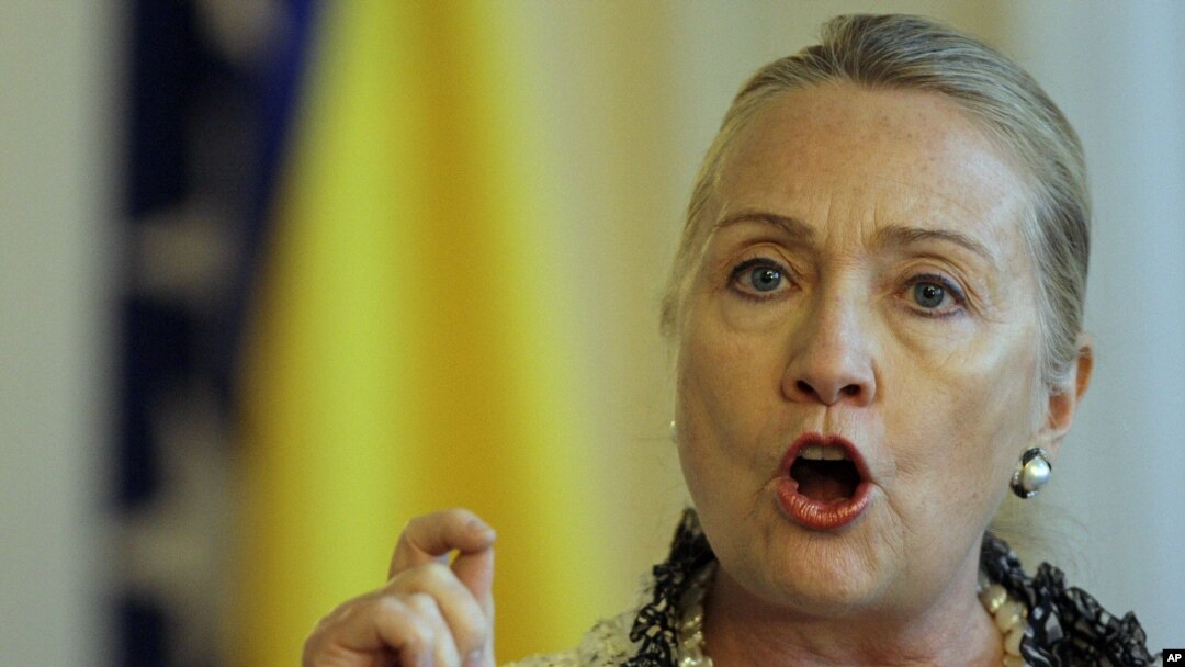 US Secretary of State Hillary Rodham Clinton gestures as she addresses journalists after meeting with the High Representative for EU Foreign Policy Catherine Ashton in Sarajevo, Bosnia, Oct. 30, 2012.