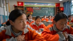 བོད་ཕྲུག་ཚོ་ལོ་༤་ནས་རྒྱ་སྐད་སློབ་གྲྭ་འགྲིམ་དགོས་པར་ཕ་མ་ཚོས་བློ་འཚབ།
