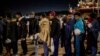 ARHIVA - Migranti na Siciliji (Foto: AP/Santi Palacios)