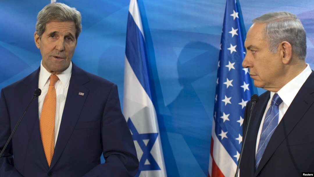 Israeli Prime Minister Benjamin Netanyahu, right, and U.S. Secretary of State John Kerry brief the media before their meeting at Prime Minister's Office in Jerusalem, Nov. 24, 2015.