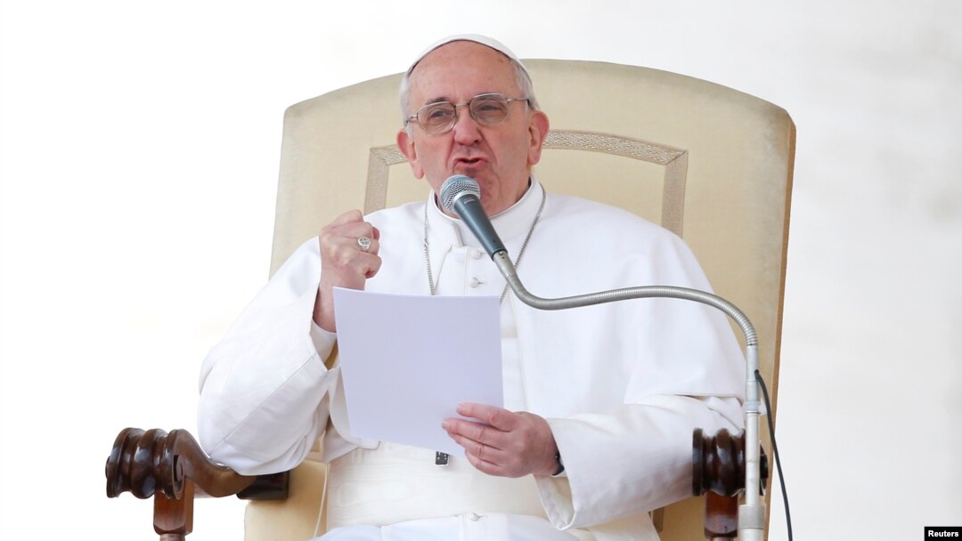 El papa Francisco llama a la acción y dijo que da pena ver tantas parroquias cerradas.