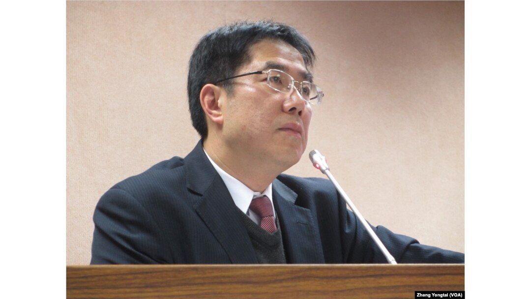台灣在野黨民進黨立委黃偉哲 (美國之音張永泰拍攝)