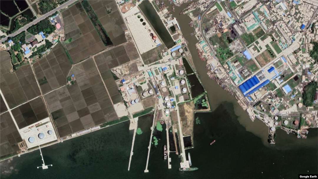 지난 12일 북한 남포의 위성사진. 사진 = Maxar Technologies / Google Earth.