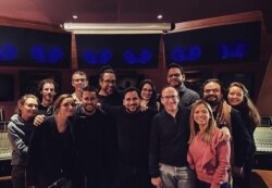 María Carolina Santana en la grabación del disco de Miguel Siso con Alexis Cardenas, Adolfo Herrera, Jhonny Kotock y Manuel Sánchez . Foto cortesía de María Carolina Santana.