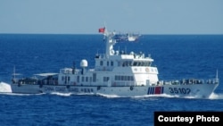 日本海上保安廳第11管區8月6日公開了當天上午拍攝到在尖閣諸島（釣魚島）附近海域航行的中國海警艦艇照片。