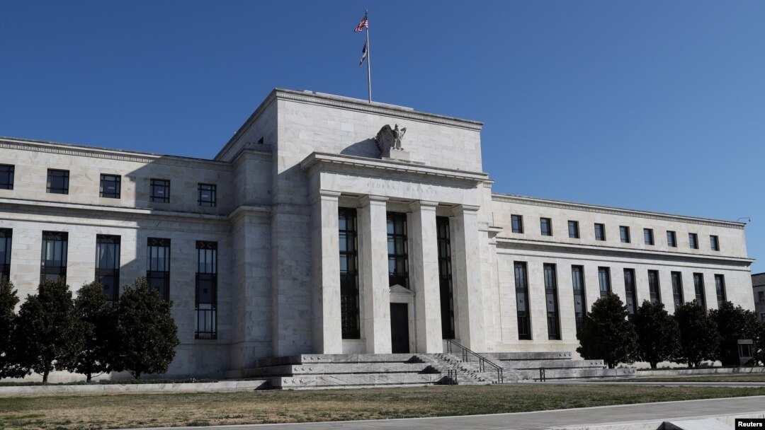 El dólar había sido apoyado por los sólidos datos económicos conocidos a principios de esta semana, que disminuyeron las expectativas de que la Reserva Federal continuará su ciclo de recortes de las tasas de interés en 2020.