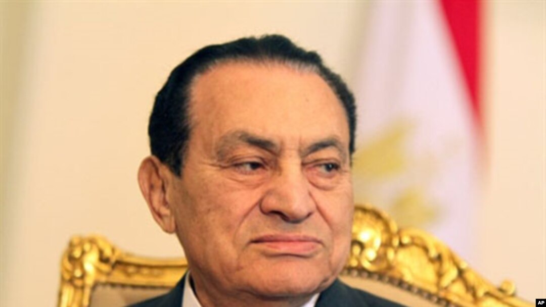 Egyptian President Hosni Mubarak (file photo)