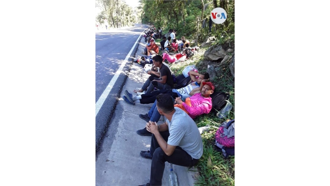 Cientos de migrantes que habían retornado a Venezuela, a inicios de la pandemia, reiniciaron el éxodo hacia Colombia. [Foto: Cortesía de Red Humanitaria].