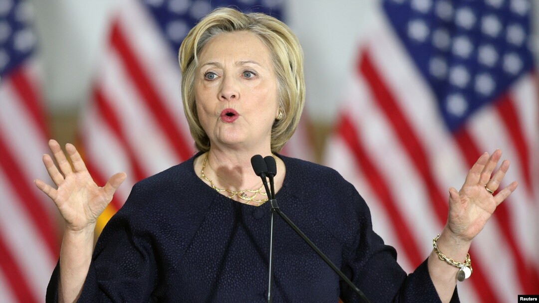 Clinton se ha visto favorecida por las críticas a Trump aun dentro del mismo Partido Republicano.